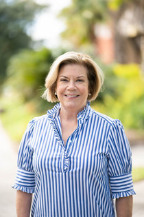 Link to: /pages/our-team